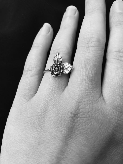 Sub Rosa Ring
